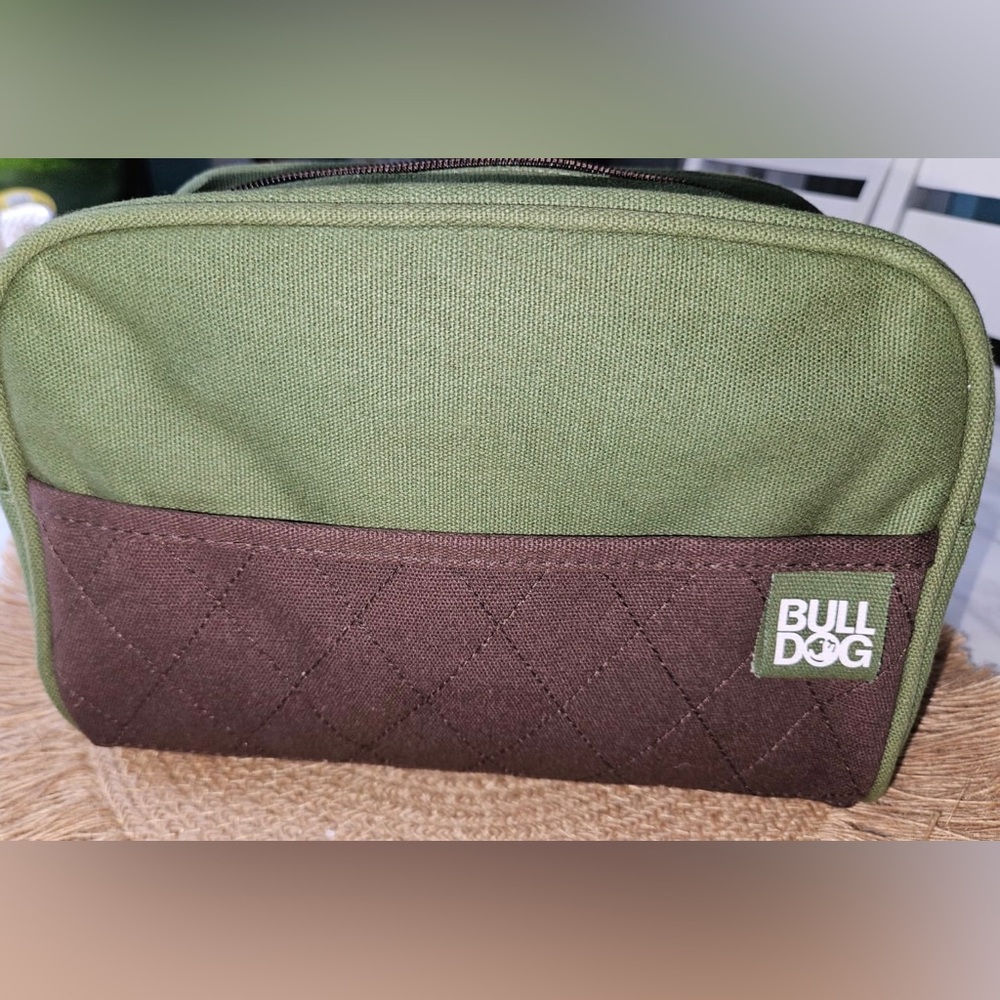 NWT BullDog Cometic Bag only!The length is about 10in,width about 4.5,height 6.5